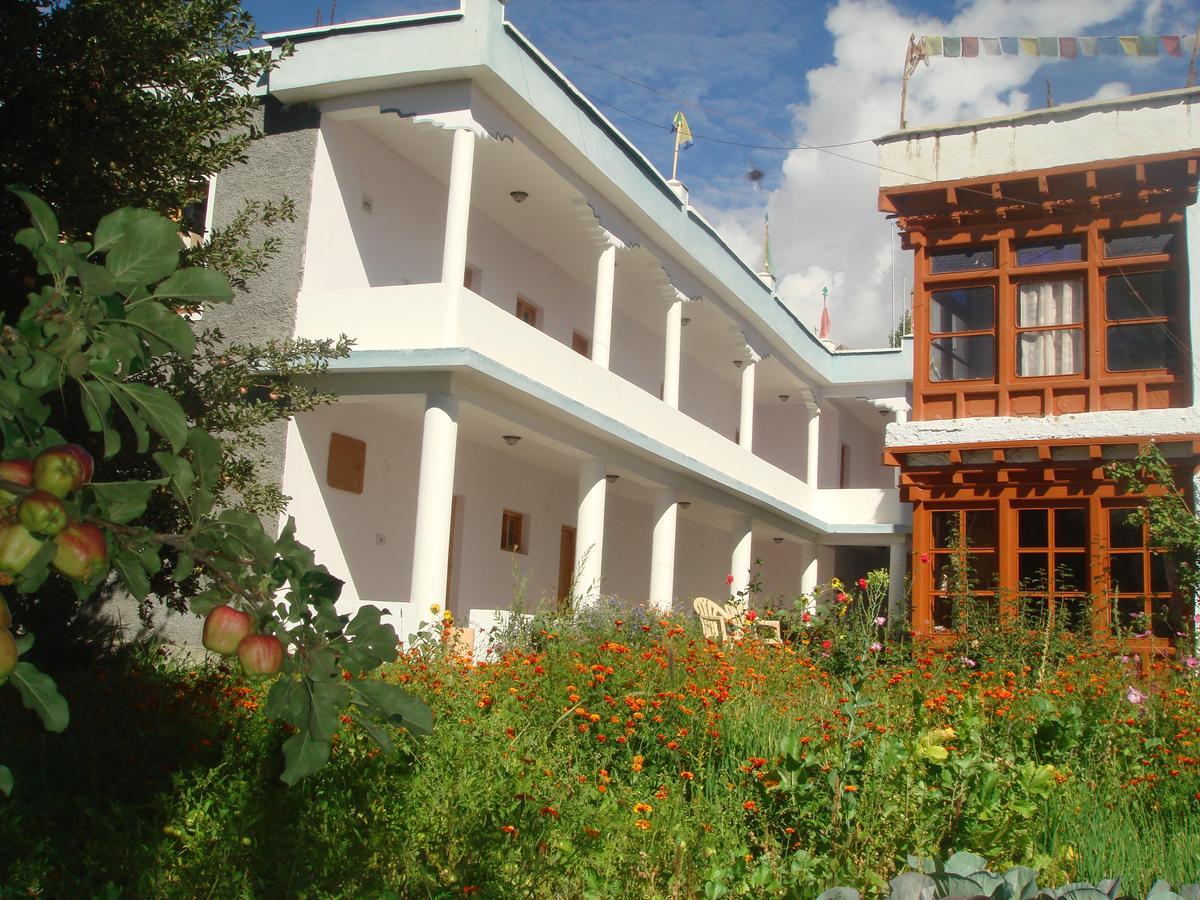 Hotel Jorchung Leh Exteriör bild